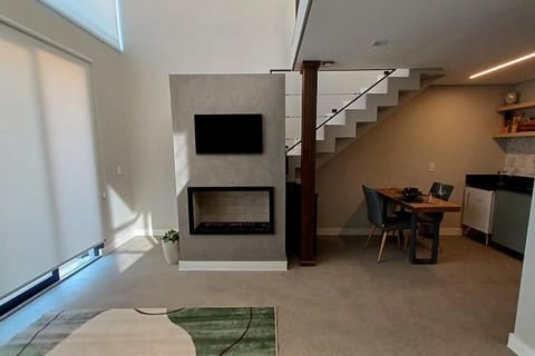 Seating area, fireplace