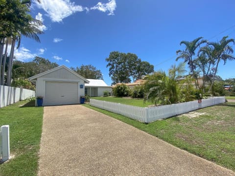 Riverside Haus in Riverview Drive