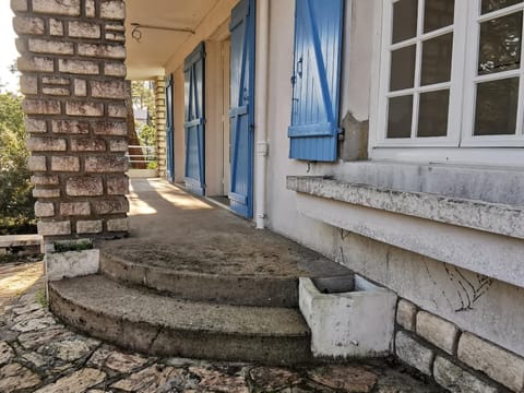 Maison rénovée sous les pins, près de l'océan avec garage et équipements modernes - FR-1-194-288 House in La Tranche-sur-Mer