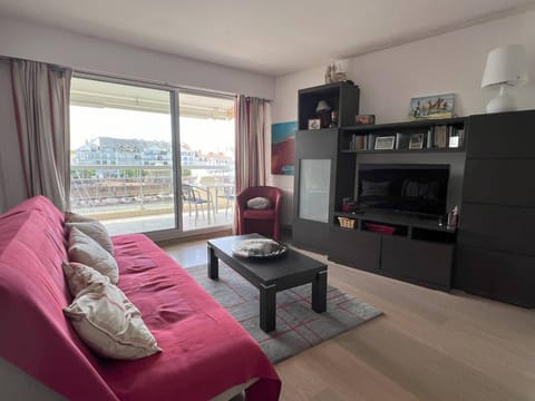 La Baule: Bel appartement à 250m de la plage et des commerces - FR-1-392-238 Apartment in Le Pouliguen