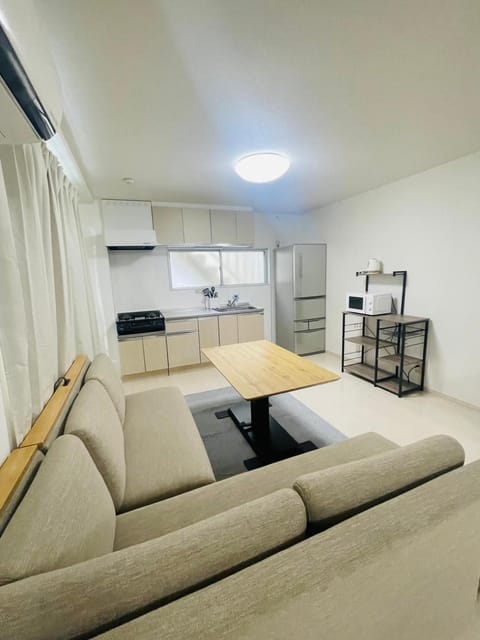 SUITE YONEGAHAMA l 米が浜通 Apartment in Yokosuka