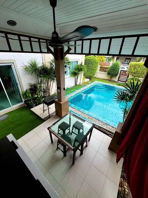 Garden, Balcony/Terrace, On site, Pool view, Area and facilities