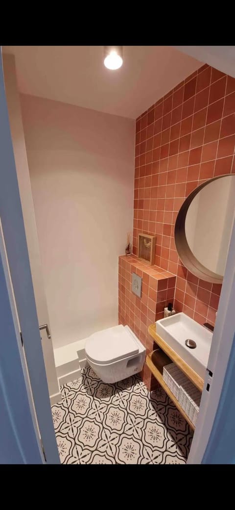 Charmant appartement 65m2 mairie de saint ouen - carrefour pleyel Apartment in Saint-Denis, France