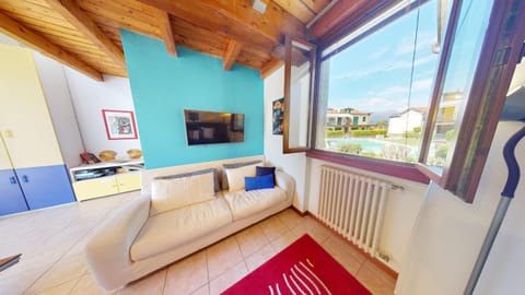 Communal lounge/ TV room, Living room