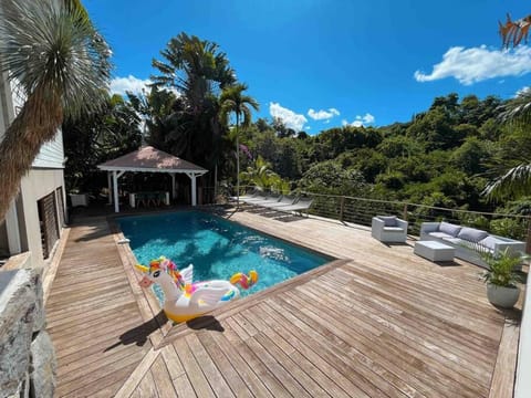 La Villa de la baie du golf, anse mitan Villa in Les Trois-Îlets