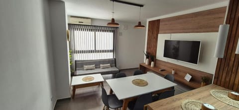 Communal lounge/ TV room, Bed, TV and multimedia, Living room, Dining area, air conditioner