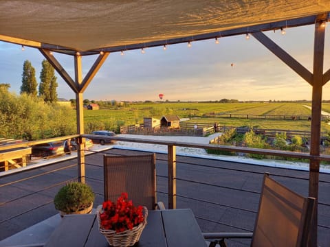 Natural landscape, View (from property/room), Balcony/Terrace