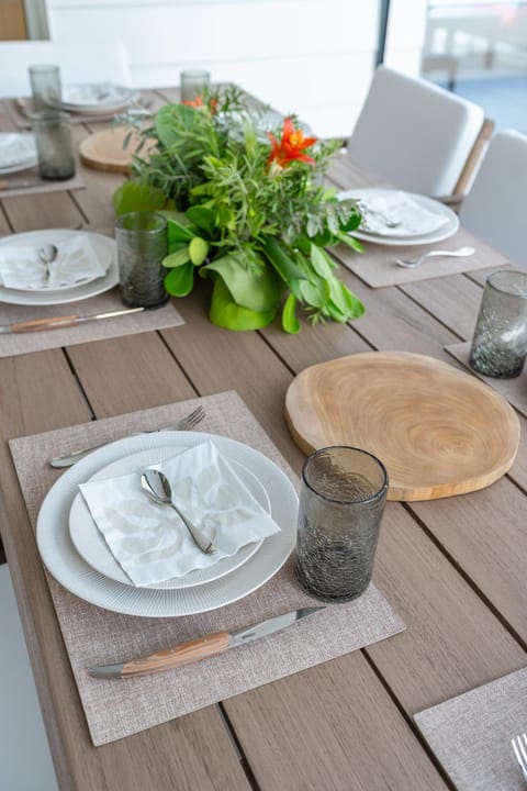 Patio, Dining area