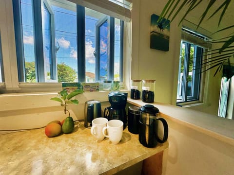 Two charming connected apartments for 4 or family Apartment in Nassau