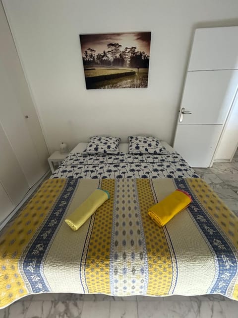 Chambre moderne chez l'habitant Vacation rental in Toulon