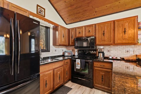 122 Lower Grouse Ridge Rd by Carolina Stays Chalet in Beech Mountain