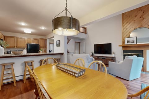 Loon Mountain Condo Apartment in Woodstock