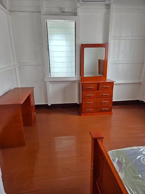 Furnished Upper Flat in Georgetown, Guyana Apartamento in Georgetown