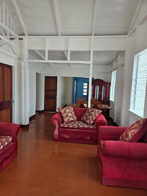 Furnished Upper Flat in Georgetown, Guyana Apartamento in Georgetown