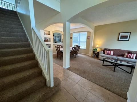 South Facing Pool Home - Room for the whole family House in Haines City