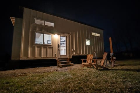 Unique Tiny Home Minutes from Downtown House in Ellensburg