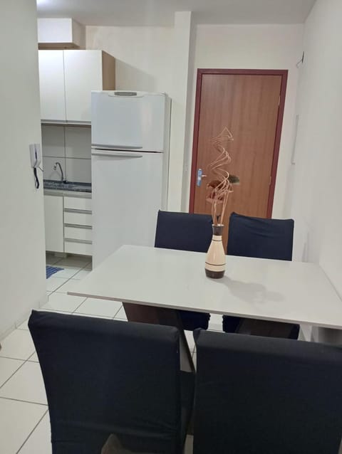 Apartamento aconchegante 5 minutos da praia,proximo de shopping,restaurantes,farmacia e lanchonetes Apartment in São Luís