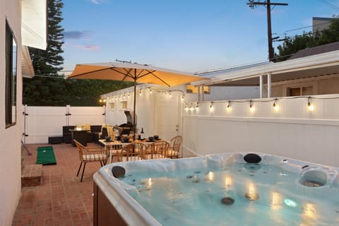 Patio, Hot Tub