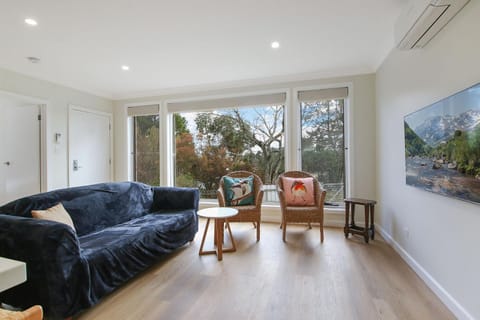 Lake Reflections House in Beechworth