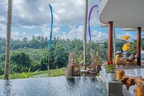 Balcony/Terrace, Pool view, Swimming pool