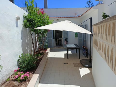 Inner courtyard view