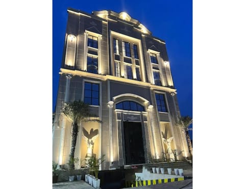 Property building, Facade/entrance, Night, Landmark view