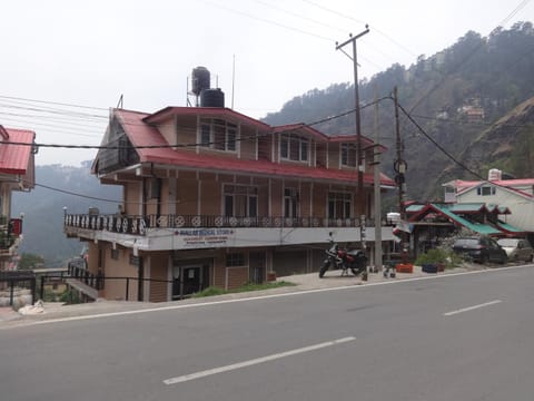 Gursimrat Homestay Vacation rental in Shimla