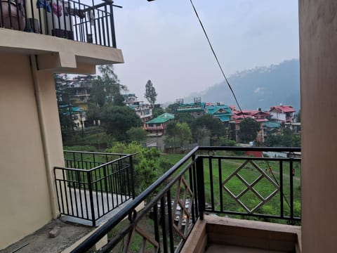 Gursimrat Homestay Vacation rental in Shimla