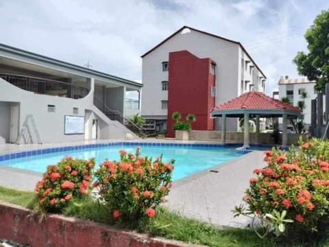 MOG-2 bedrooms Condo-Justine Apartment in Lapu-Lapu City