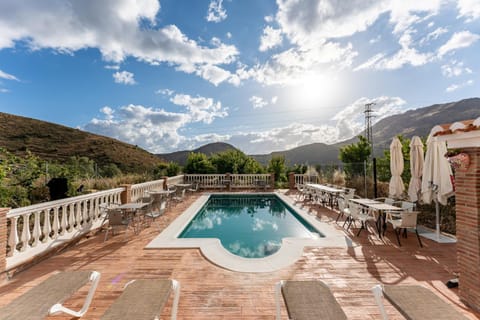 Day, Balcony/Terrace, Mountain view, Pool view, Swimming pool, sunbed