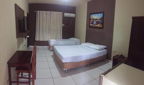 Bed, TV and multimedia, Photo of the whole room, Bedroom, air conditioner