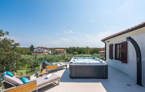 Villa LV near Novigrad for 8 people spa & children playground only 1,5 km from beach Villa in Istria County