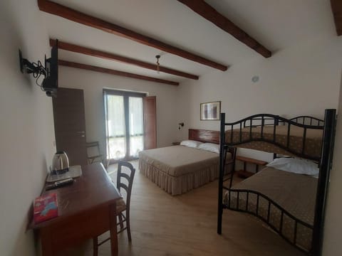 Agro 1798 Country Guest House Bed and Breakfast in Terracina