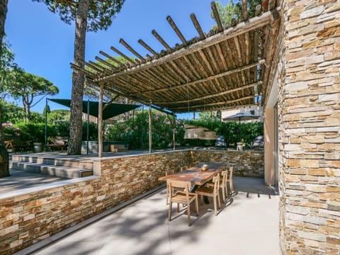 Patio, Garden view