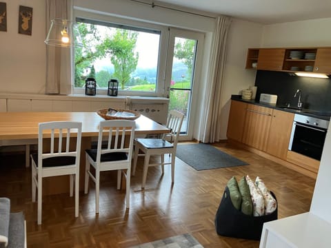 Kitchen or kitchenette, Living room, kitchen