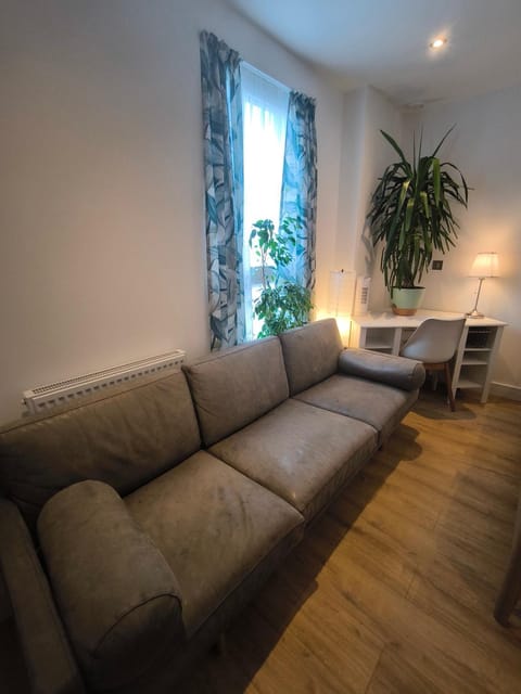 Heathrow luxury stay Vacation rental in Hounslow