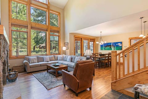 Fairway Drive 13151 by East West Hospitality House in Truckee