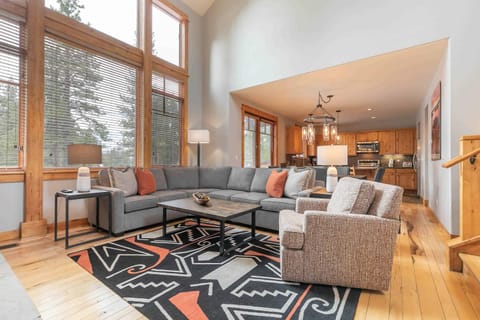 Fairway Drive 13113 by East West Hospitality House in Truckee