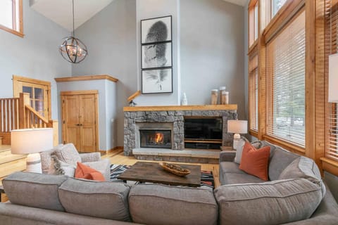 Fairway Drive 13113 by East West Hospitality House in Truckee