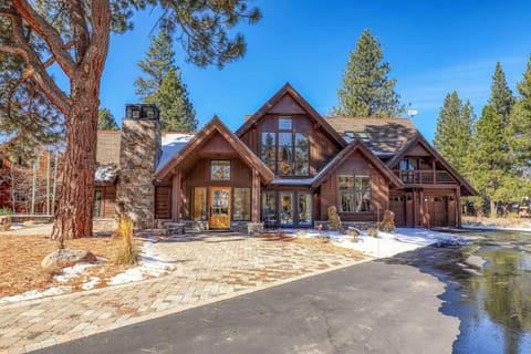 Fairway Drive 13466 by East West Hospitality Apartment in Truckee