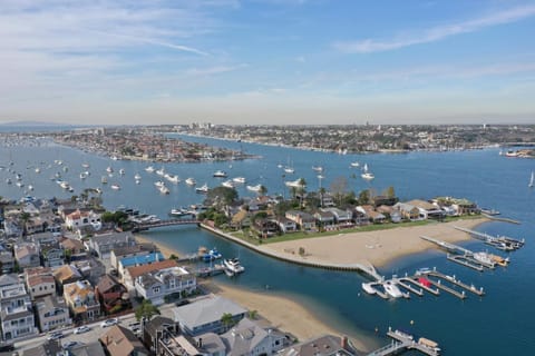 319 Coronado House in Balboa Peninsula