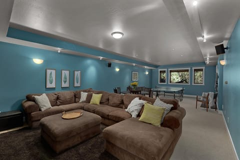 TV and multimedia, Living room, Seating area