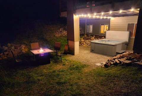 Natural landscape, Hot Tub