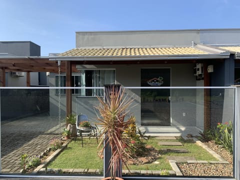 Patio, Facade/entrance, Garden view