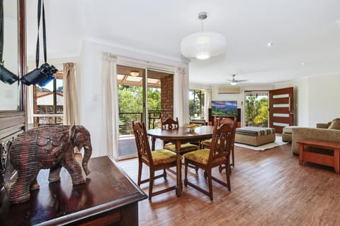 Peaceful, Pet Friendly Home Haus in Buderim