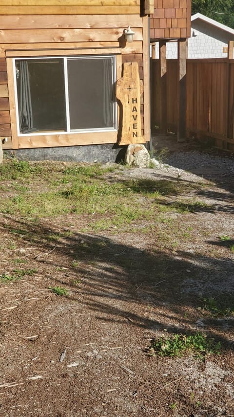 Haven Touchstone House in Roberts Creek