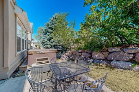 Lone Brook Hideaway House in Cottonwood Heights