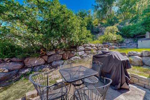 Lone Brook Hideaway House in Cottonwood Heights