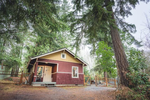 Property building, Day, Natural landscape