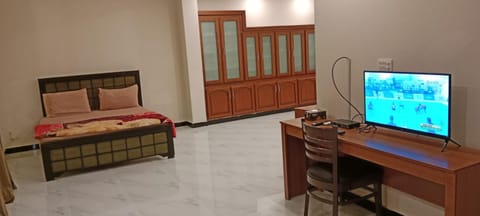 City Home Guest House F7-1 Bed and Breakfast in Islamabad